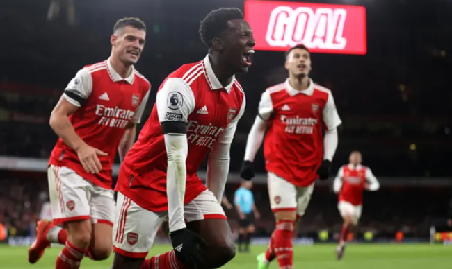  阿森纳终结曼城连胜，热苏斯关键助攻建功  